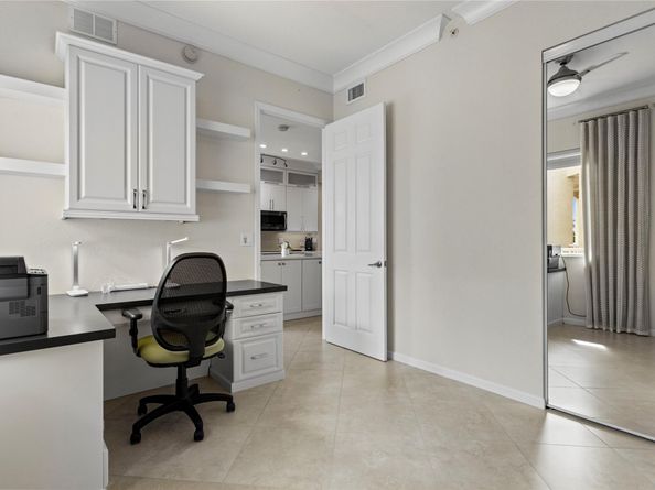 3500 Oaks Clubhouse Dr 505, Pompano Beach FL 33069