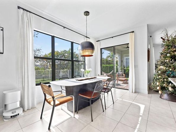 8560 NW 39 Court, Coral Springs FL 33065