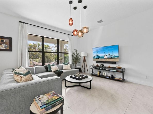 8560 NW 39 Court, Coral Springs FL 33065