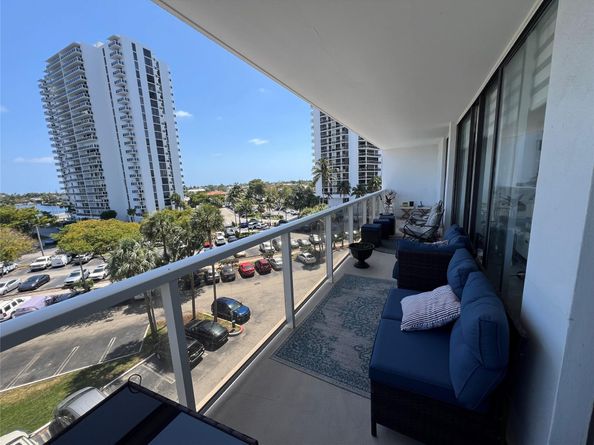 3731 N Country Club Dr 529, Aventura FL 33180