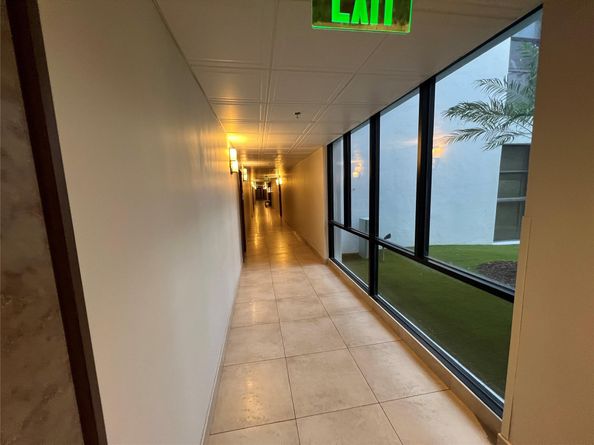 3731 N Country Club Dr 529, Aventura FL 33180