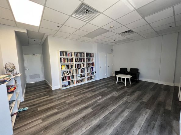 3731 N Country Club Dr 529, Aventura FL 33180