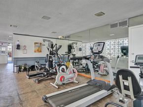 3000 NE 16th Ave D406, Oakland Park FL 33334