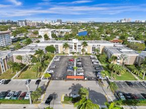 3000 NE 16th Ave D406, Oakland Park FL 33334