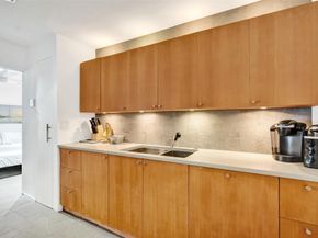 3000 NE 16th Ave D406, Oakland Park FL 33334