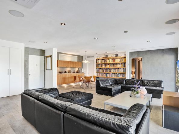 3000 NE 16th Ave D406, Oakland Park FL 33334