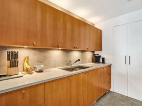 3000 NE 16th Ave D406, Oakland Park FL 33334