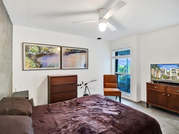 3000 NE 16th Ave D406, Oakland Park FL 33334