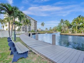3000 NE 16th Ave D406, Oakland Park FL 33334