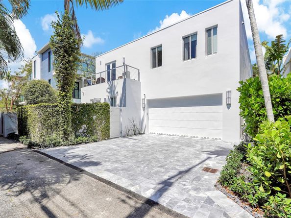 1312 SE 2nd St, Fort Lauderdale FL 33301