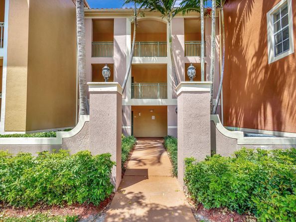 11760 Saint Andrews Place 204, Wellington FL 33414