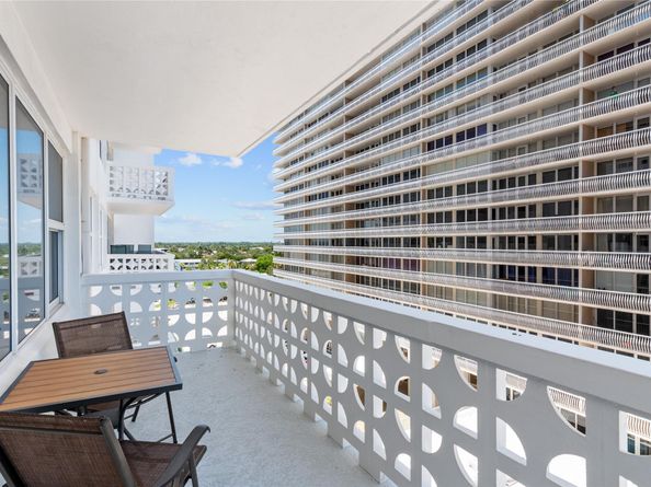 4010 Galt Ocean Dr 702, Fort Lauderdale FL 33308