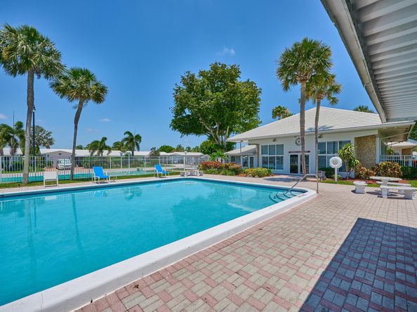 110 NW 31st Court, Pompano Beach FL 33064