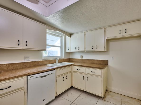 110 NW 31st Court, Pompano Beach FL 33064