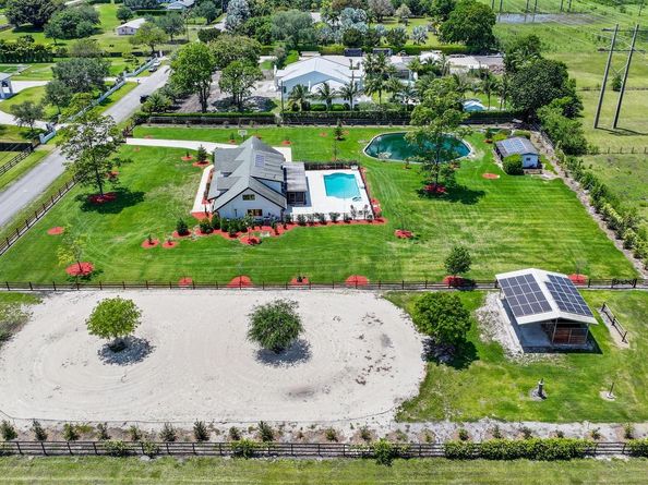 17531 SW 68th Ct, Southwest Ranches FL 33331