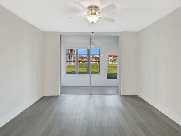 2750 Sunrise Lakes Drive W 108, Sunrise FL 33322