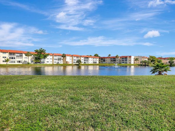 2750 Sunrise Lakes Drive W 108, Sunrise FL 33322