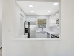 2750 Sunrise Lakes Drive W 108, Sunrise FL 33322