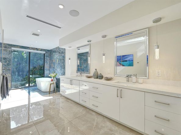 1238 NE 17th Ave 2, Fort Lauderdale FL 33304