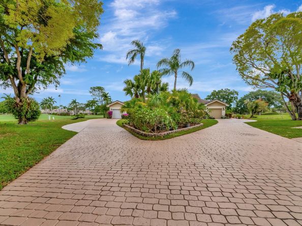 6876 Parisian Way, Lake Worth FL 33467