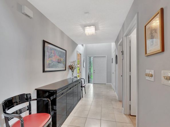 6876 Parisian Way, Lake Worth FL 33467