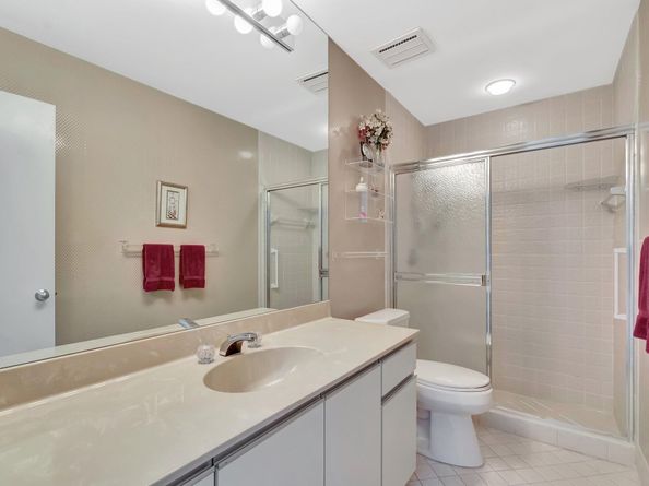 6876 Parisian Way, Lake Worth FL 33467