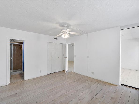 2811 Somerset Dr 209, Lauderdale Lakes FL 33311
