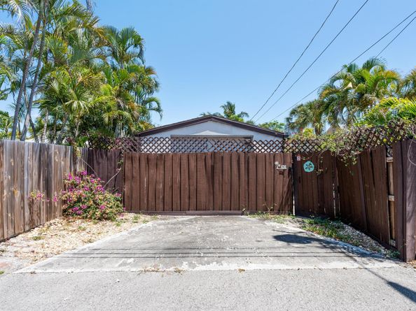 436 38th Street, West Palm Beach FL 33407