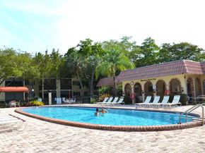 255 S Cypress Rd 342, Pompano Beach FL 33060