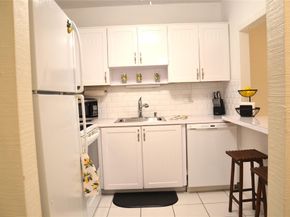 255 N Cypress Rd 342, Pompano Beach FL 33060
