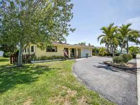 420 SE 5th St, Pompano Beach FL 33060