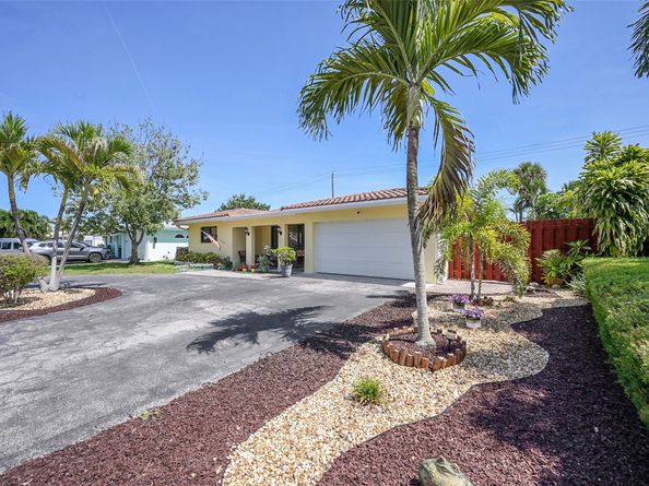 420 SE 5th St, Pompano Beach FL 33060