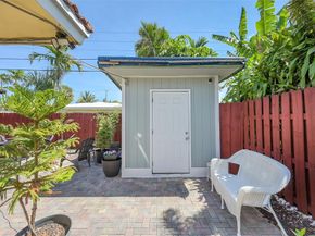 420 SE 5th St, Pompano Beach FL 33060