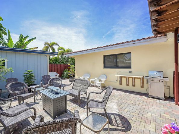 420 SE 5th St, Pompano Beach FL 33060