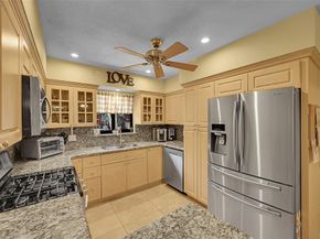 420 SE 5th St, Pompano Beach FL 33060