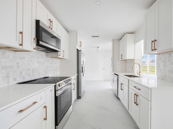 8508 NW 59 Place, Tamarac FL 33321