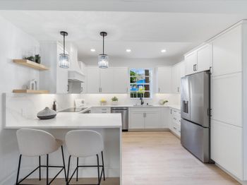 5189 Lake Catalina Drive