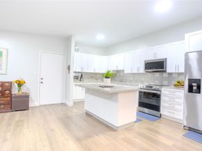 10675 W Clairmont Cir 202, Fort Lauderdale FL 33321