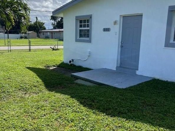 501 NW 15th Way, Fort Lauderdale FL 33311