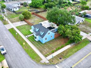 307 4th Street, Lake Park FL 33403