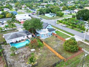 307 4th Street, Lake Park FL 33403