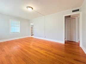 307 4th Street, Lake Park FL 33403