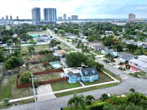 307 4th Street, Lake Park FL 33403