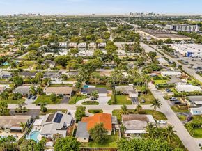 1311 NE 42nd St, Oakland Park FL 33334