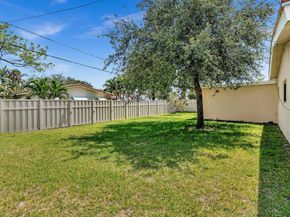 1311 NE 42nd St, Oakland Park FL 33334