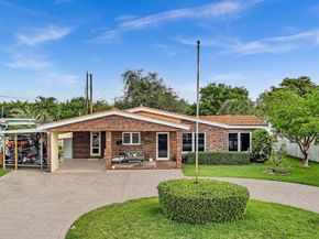 1311 NE 42nd St, Oakland Park FL 33334