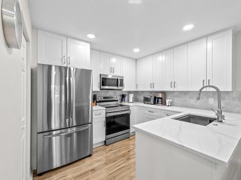 3561 Pine Tree Court