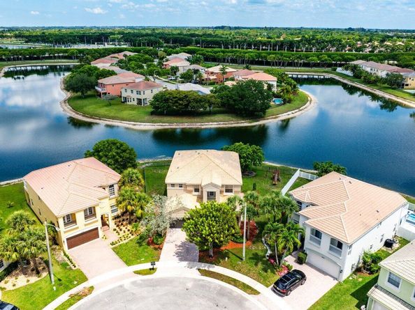2261 Balsan Way, Wellington FL 33414