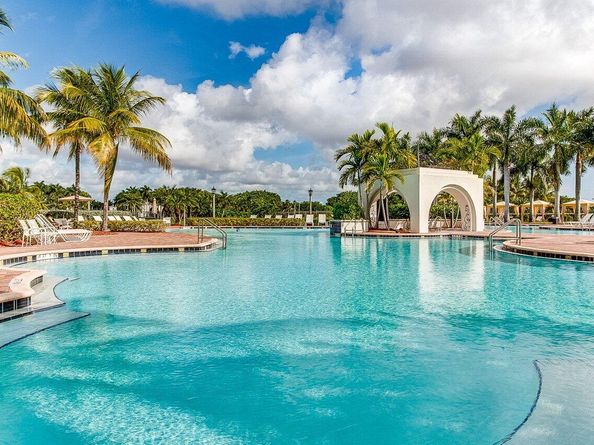 2261 Balsan Way, Wellington FL 33414