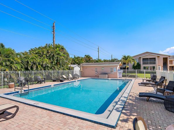 12416 Alternate A1a P7, Palm Beach Gardens FL 33410